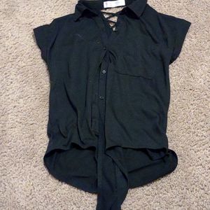 Black short sleeve shirt